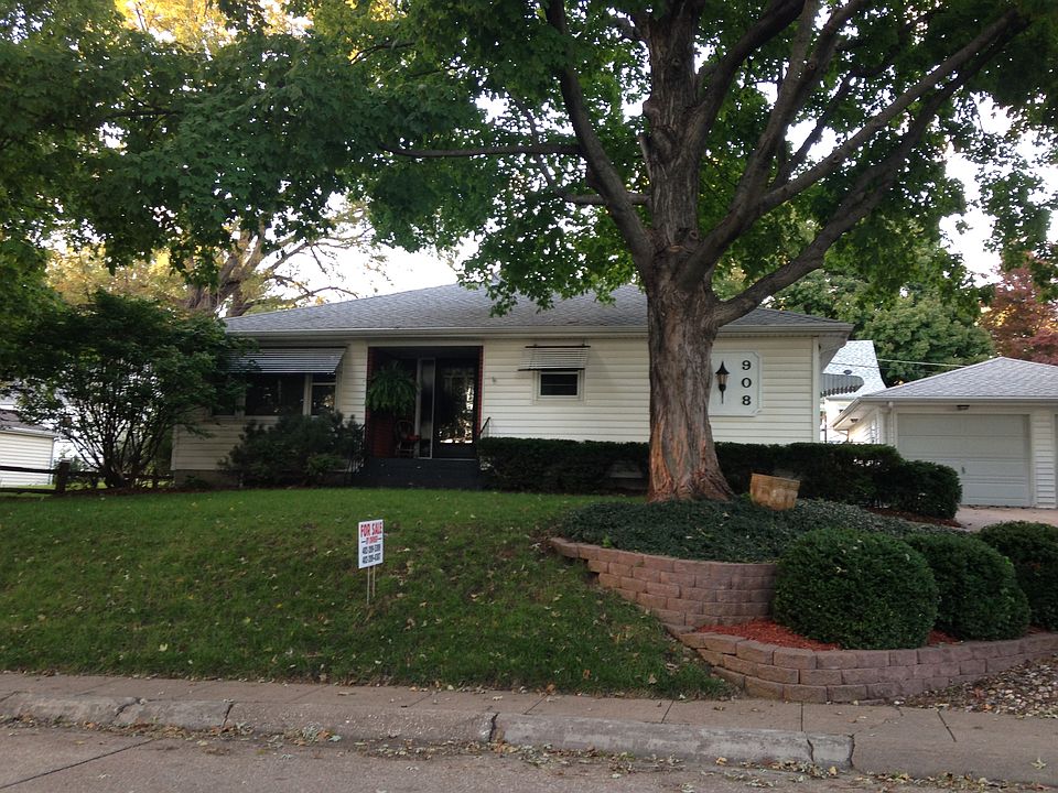 1st image of 908 12th Ave