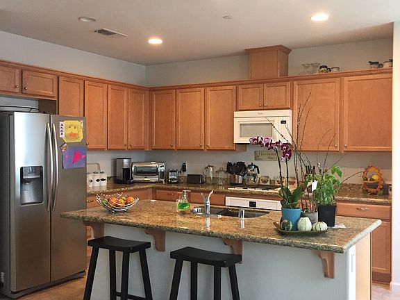 3rd image of 7004 N Mariposa Ln