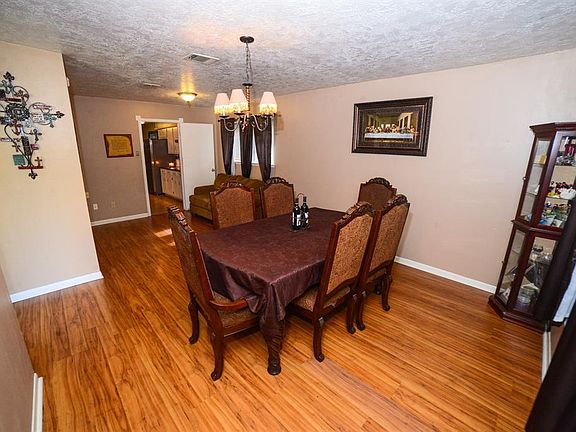 4th image of 4415 Tuscarora St