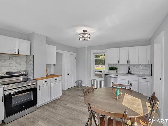 5th image of 141 Bailey Avenue