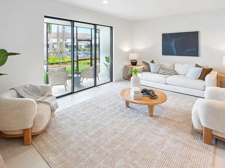 Fiore Townhomes — Photo 7