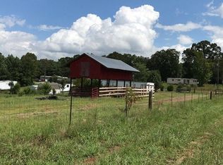 472 Bill Lattimore Rd, Chesnee, SC 29323