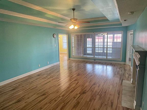 3rd image of 1205 Palisade Ct SW