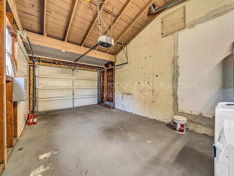2100 David Ave — Photo 10