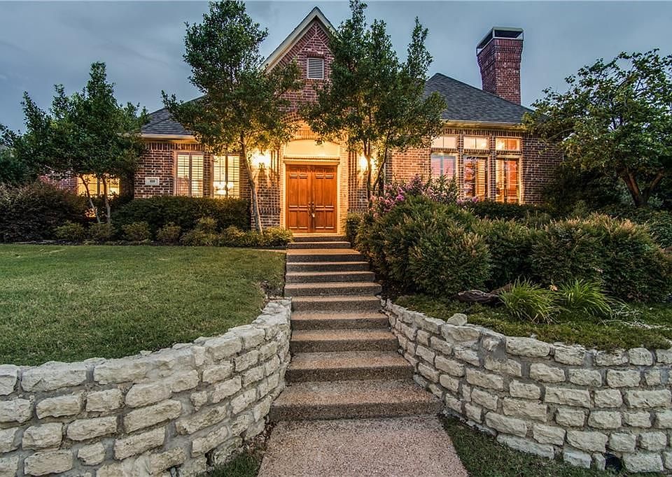 1st image of 810 Sir Galahad Ln