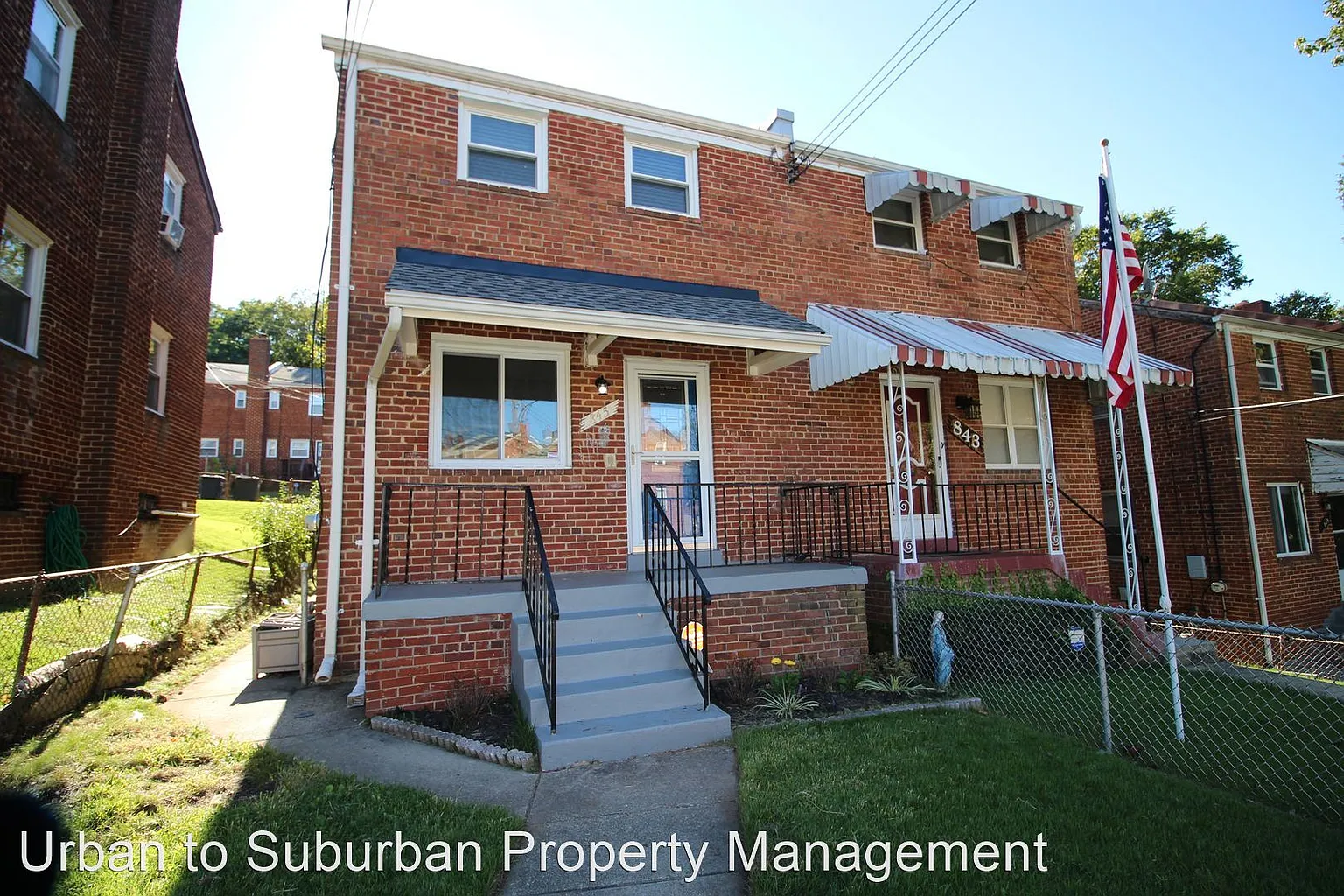 845 Adrian St SE photo 1