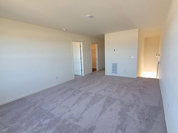 5th image of 1245 Carriage Wood Cir