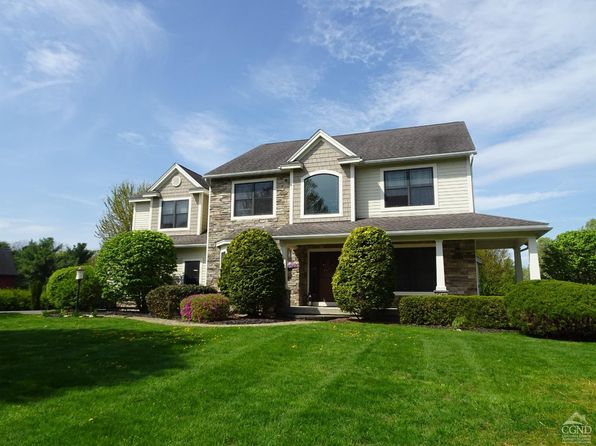 6 Presidential Dr, Kinderhook, NY 12106