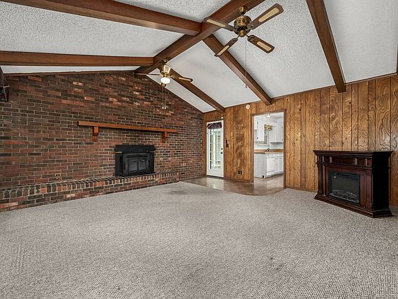 2nd image of 1502 N Highland Ave