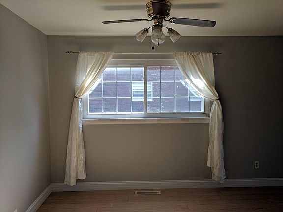 4th image of 3109 Maywood Pl
