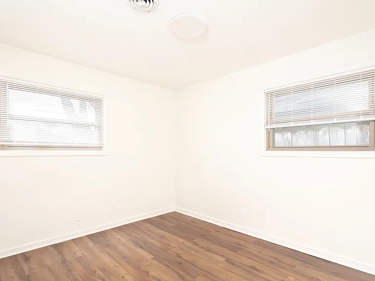 2116 Saint Teresa Dr — Photo 12