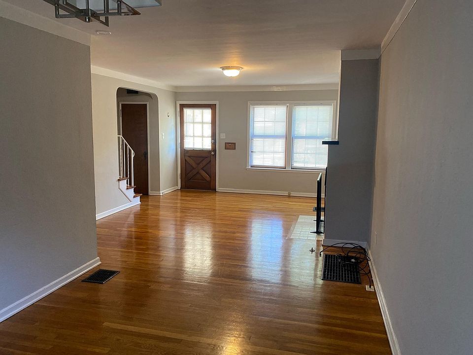 1st image of 1708 Northwest Blvd