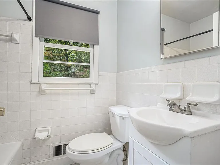 2839 Concord Dr — Photo 13
