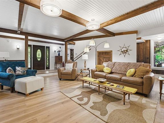 4th image of 842 Kendall Rd