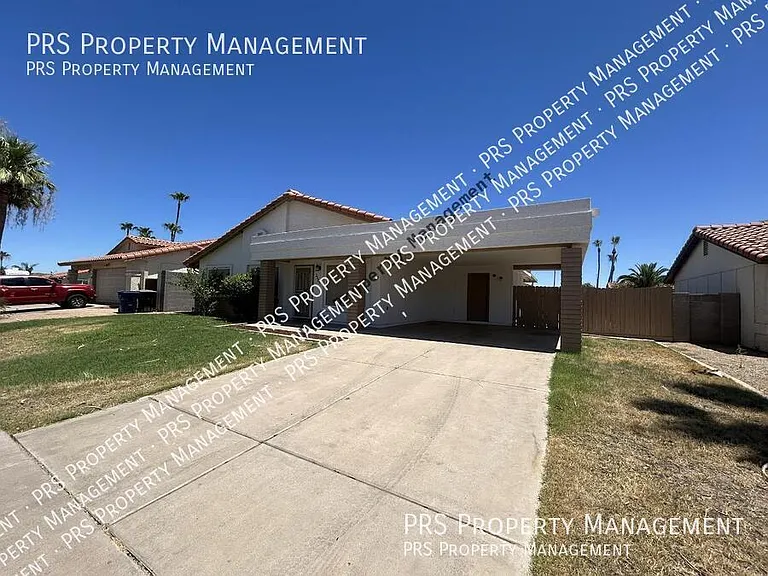 2207 W Monroe St — Photo 3