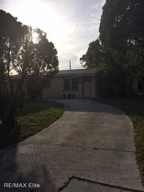 1st image of 1506 Sea Breeze Ln