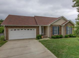 1754 Crestview Dr, Clarksville, TN 37042