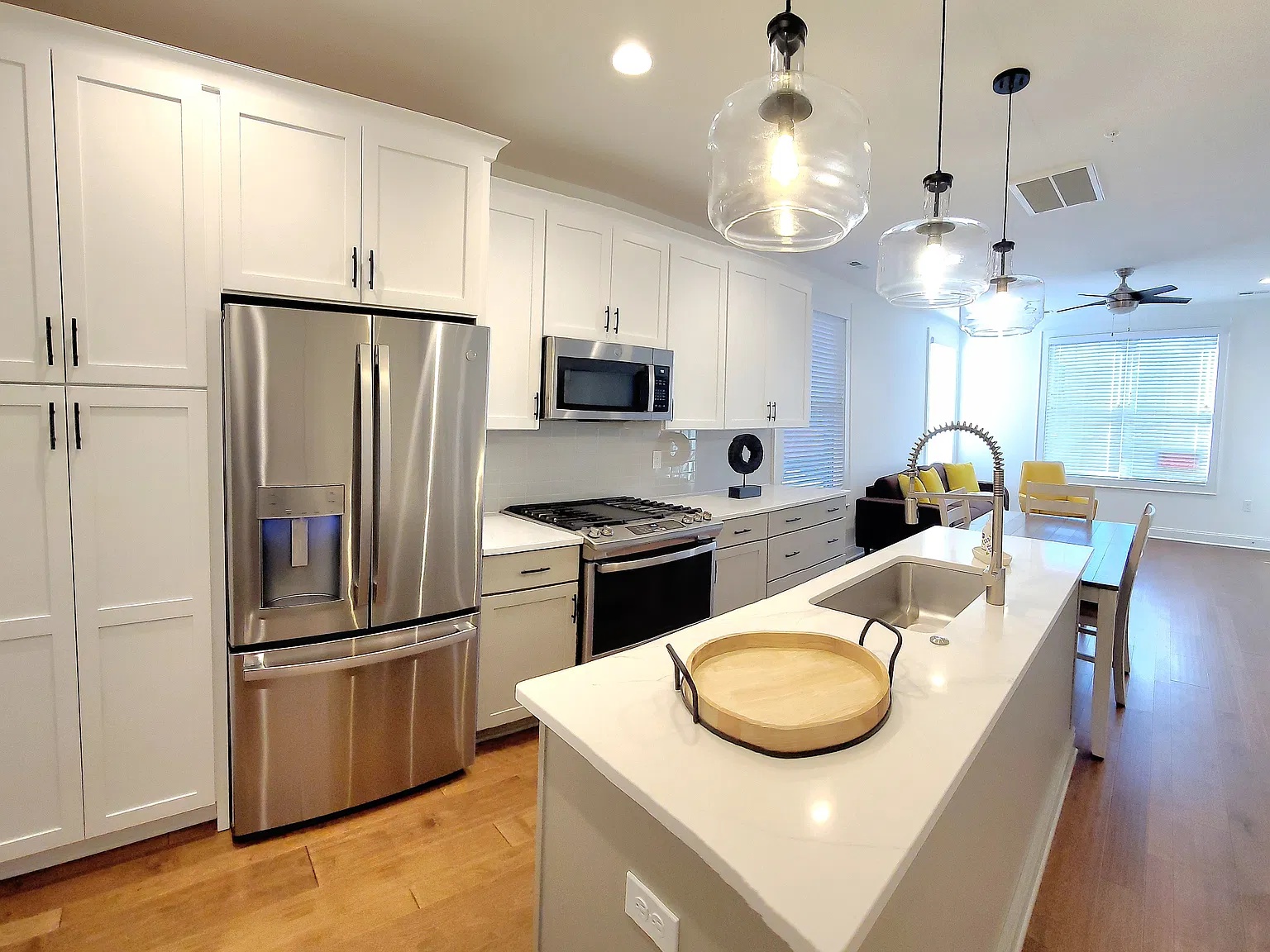 1712 Old Brick Rd — Photo 2