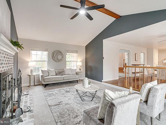 2nd image of 7120 Bluegrass Way