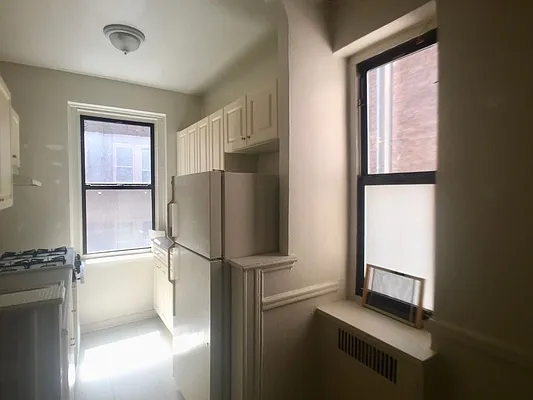 Rented by Sovereign Associates | media 7