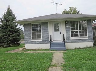 1420 Maple Dr, Round Lake Beach, IL