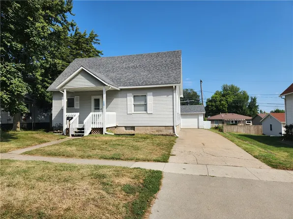 913 E Main St, Knoxville, IA 50138