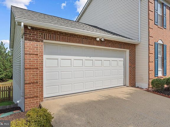 5th image of 43868 Stronghold Ct