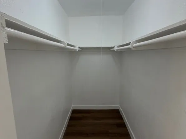 4722 August St, Los Angeles, CA 90008
