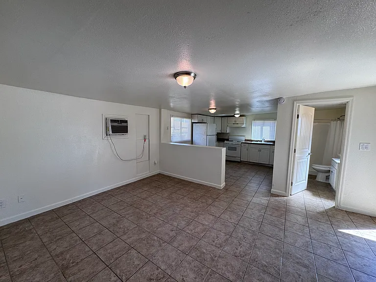 9838 N 14th St #3 — Photo 6