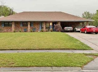 6849 Vineyard Dr, Baton Rouge, LA 70812