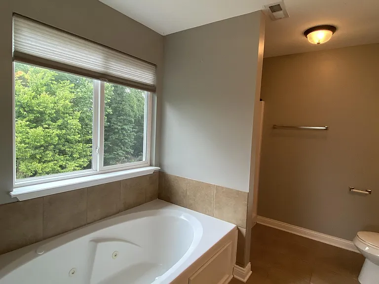 355 Vineland Place Dr — Photo 16