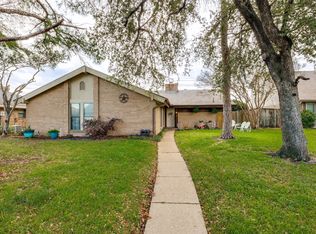 5433 Barcelona Dr, Garland, TX 75043