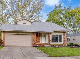 42518 Park Ridge Rd, Novi, MI 48375