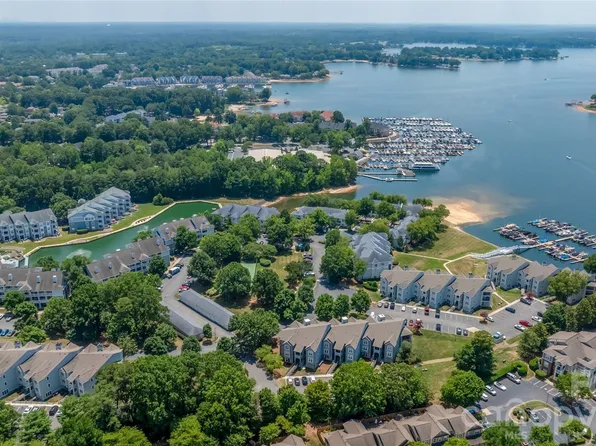 18840 Nautical Dr APT 64, Cornelius, NC 28031