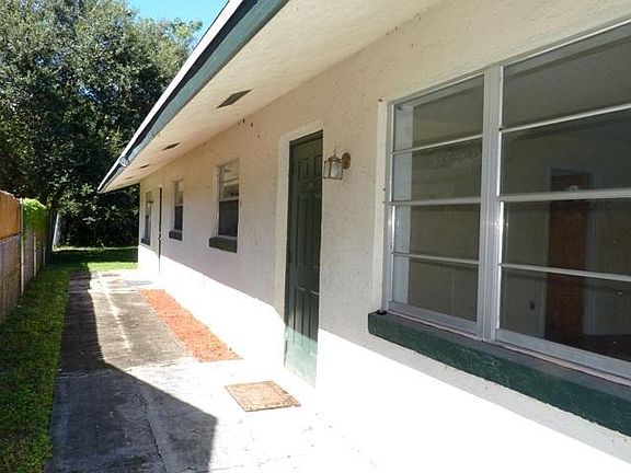 3rd image of 241 Fleming Ave APT A
