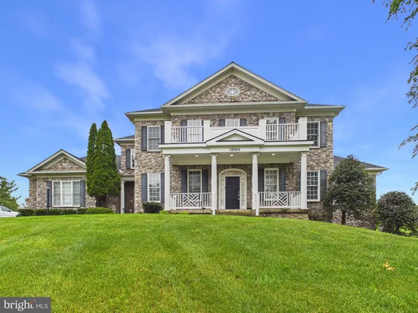 38565 Piggott Bottom Rd, Hamilton, VA 20158