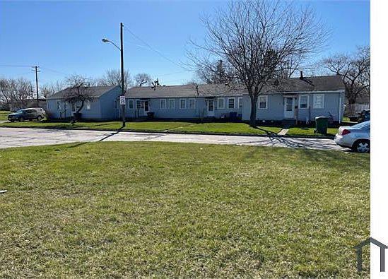 1st image of 2115 E Forest Dr
