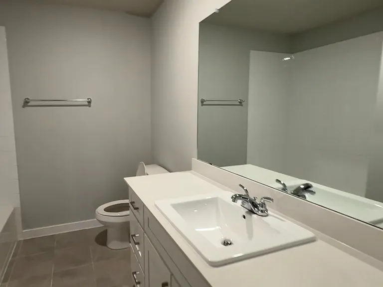 2604 Green River Rd — Photo 13