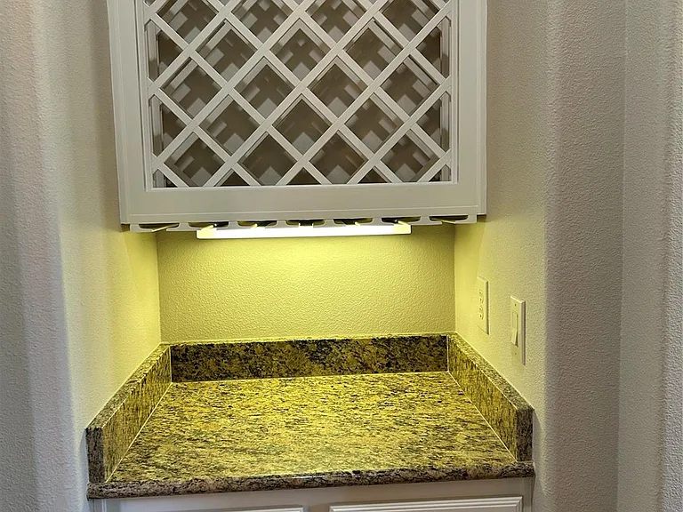 101 E Silverwood Ranch Est — Photo 39