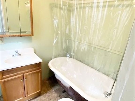 5th image of 503 4th Ave S APT 3