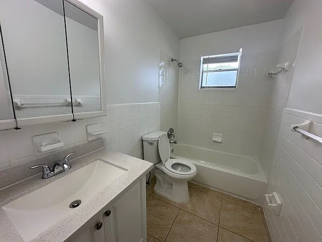 5621 SW 36th Ct — Photo 16
