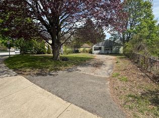 7 Natchaug St, Willimantic, CT 06226
