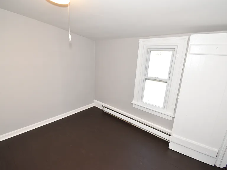 186 W Main St #C — Photo 15