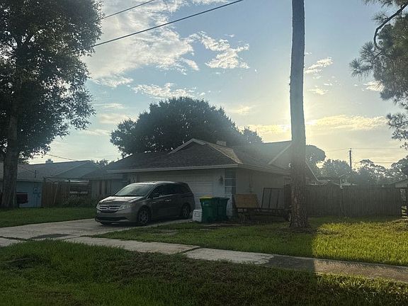 2nd image of 341 Woods Lake Dr