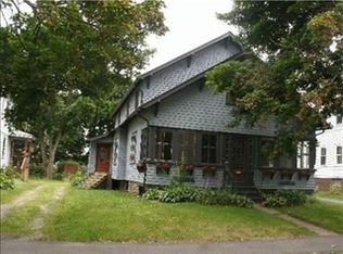 31 Henshaw St, Worcester, MA 01603