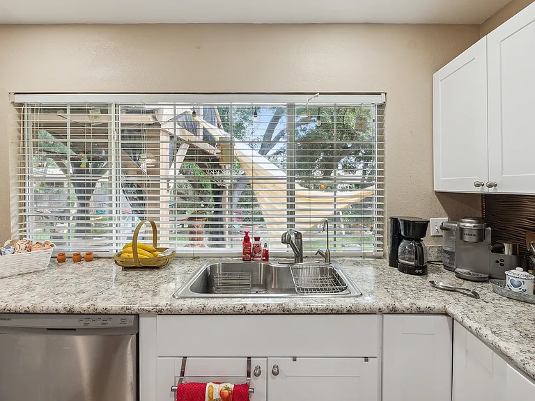6738 Spring Manor St — Photo 12