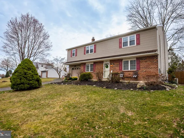 68 Roosevelt Dr, Boyertown, PA 19512
