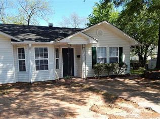 8 3rd St, Greer, SC 29651