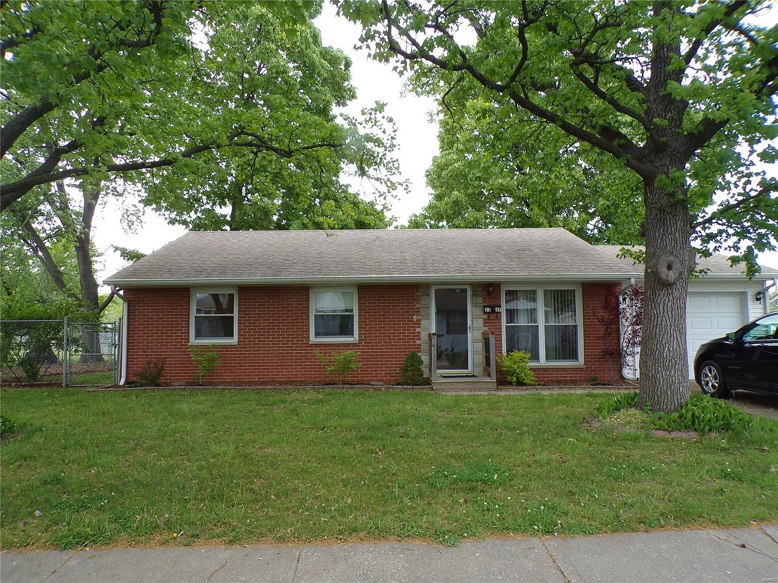 2337 Cardinal Ave photo 1