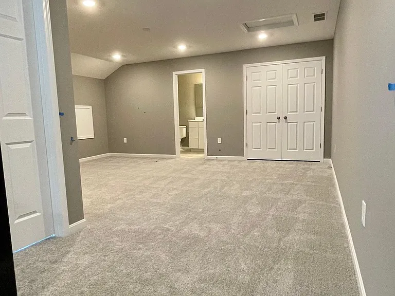 Loft Area (2nd Floor)